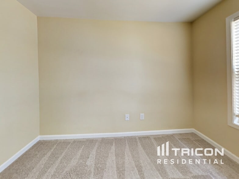 Building Photo - 276 Hawken Trail