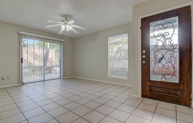 Building Photo - 819 Sirocco Dr