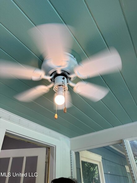 Building Photo - 3564 Cowan Pl