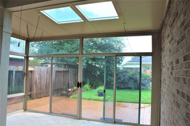 Building Photo - 3010 Calvert Crossing Ct