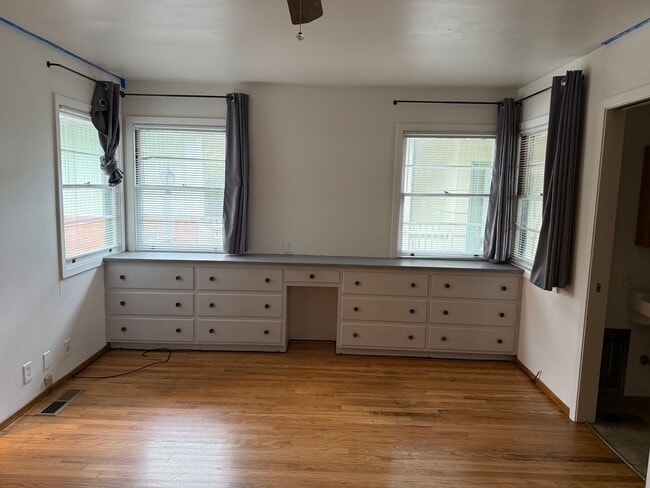 Building Photo - Charming 2-Bedroom Auburn Home with Beautiful Covered Patio!