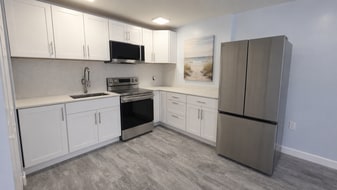 Building Photo - 3740 SW 40th St