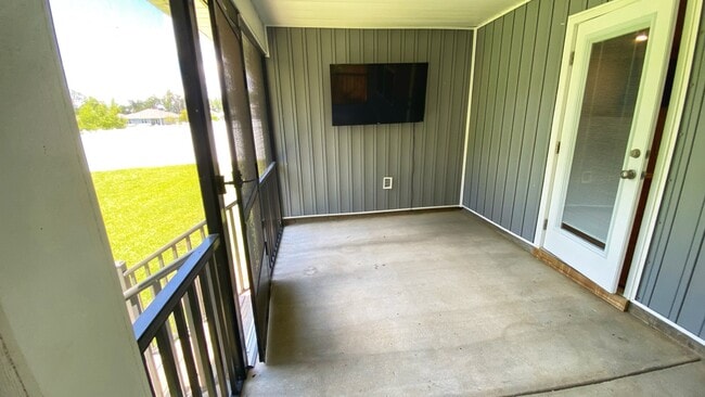 Building Photo - 24501 Alamitos Trace Dr