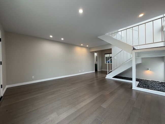 Building Photo - 1017 Morningside Dr