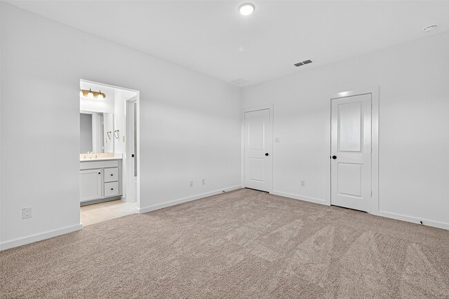 Building Photo - 10934 White Mist Dr