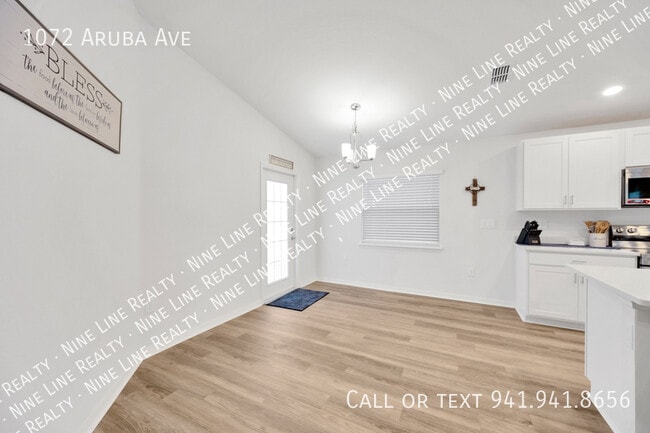Building Photo - 1072 Aruba Ave