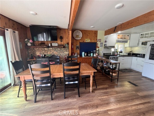 Building Photo - 32415 Scandia Dr