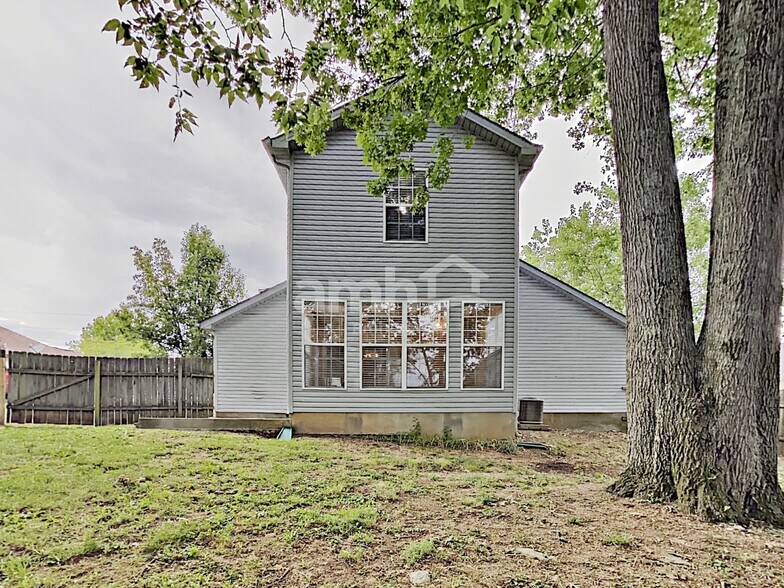 Building Photo - 2227 Joann Dr