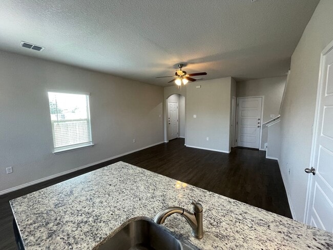 Building Photo - Luxury 3/2.5 Townhouse in NBTX