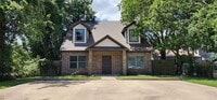 Building Photo - 226 Lynn Dr