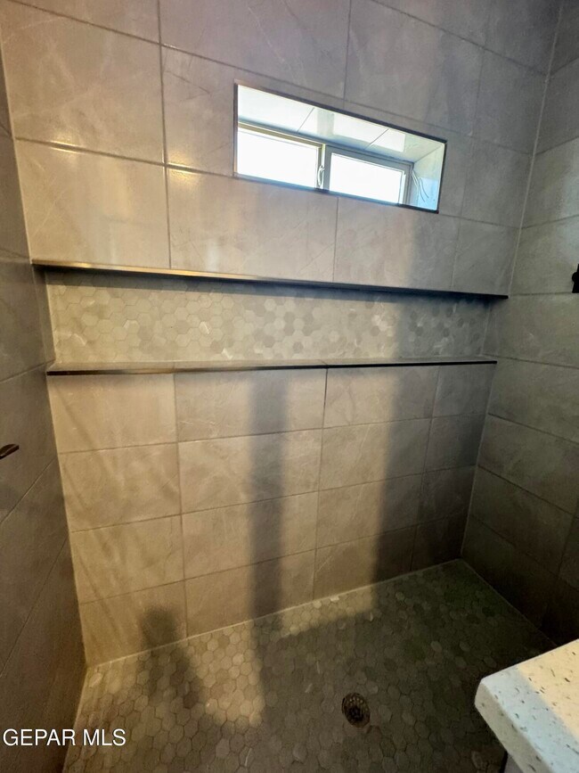 Building Photo - 12725 Don Norte St