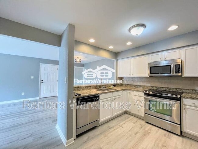 Building Photo - 1120 Ocean Trace Ln