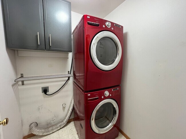 Building Photo - 3 Bed, 2 Bath Sudden Valley Home with Natu...