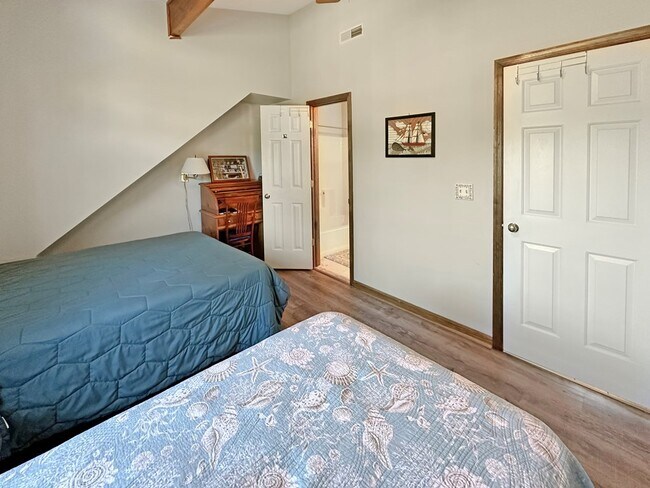 Building Photo - 7214 FIDDLER Ln