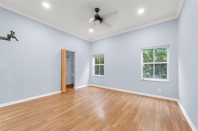 Building Photo - 4227 Sabal Ridge Cir