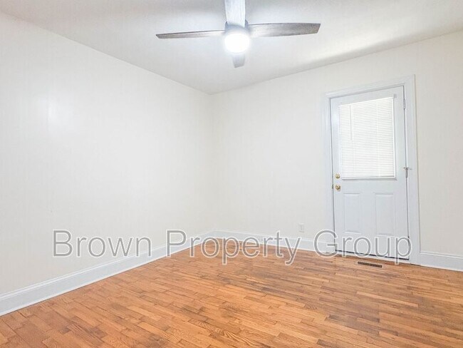 Building Photo - 946 McKimmon Rd