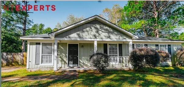 Building Photo - 1725 Wagon Wheel Dr