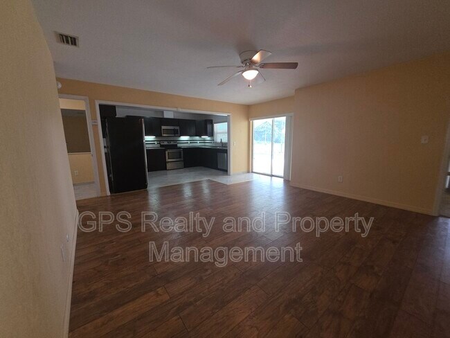 Building Photo - 640 Mariner Way
