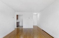 Building Photo - 2629 E 23rd St