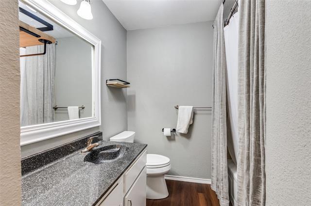 Building Photo - 3700 Wedgworth Rd S