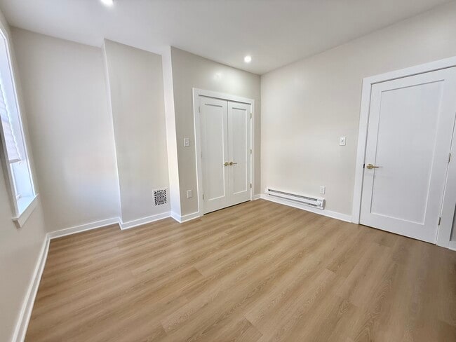 Building Photo - 1945 N Stanley St