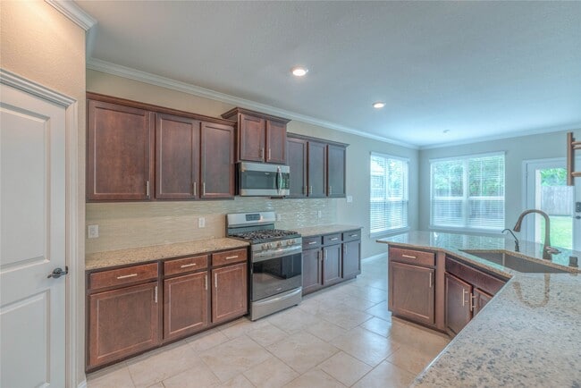 Building Photo - 2259 Golden Laurel Dr