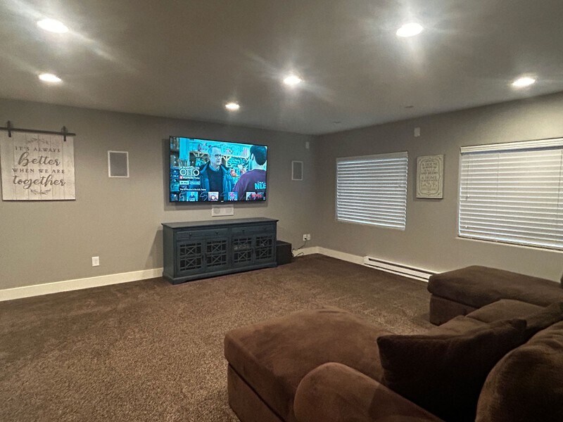 Building Photo - 9005 N Mount Airey Dr