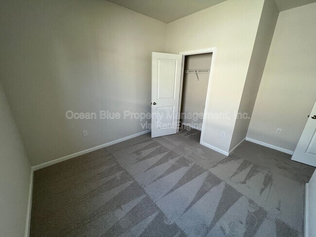 Building Photo - 8606 Bonfire Wy