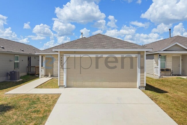 Building Photo - 4431 Martin Wy