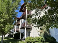 Building Photo - Turnpike Apartments