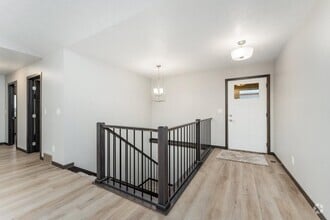 Building Photo - 7213 E 45th St