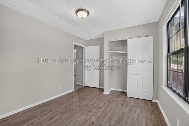 Building Photo - 10063 Northgate Dr