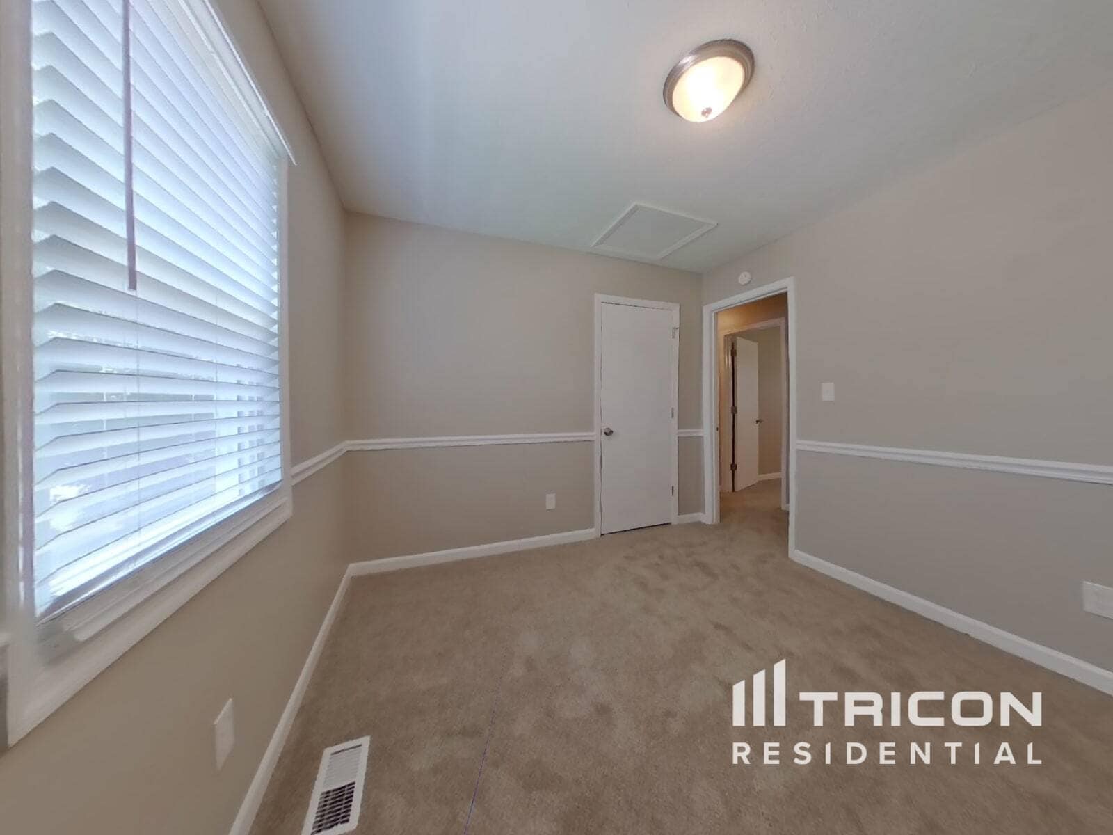 Building Photo - 3150 Colorado Dr