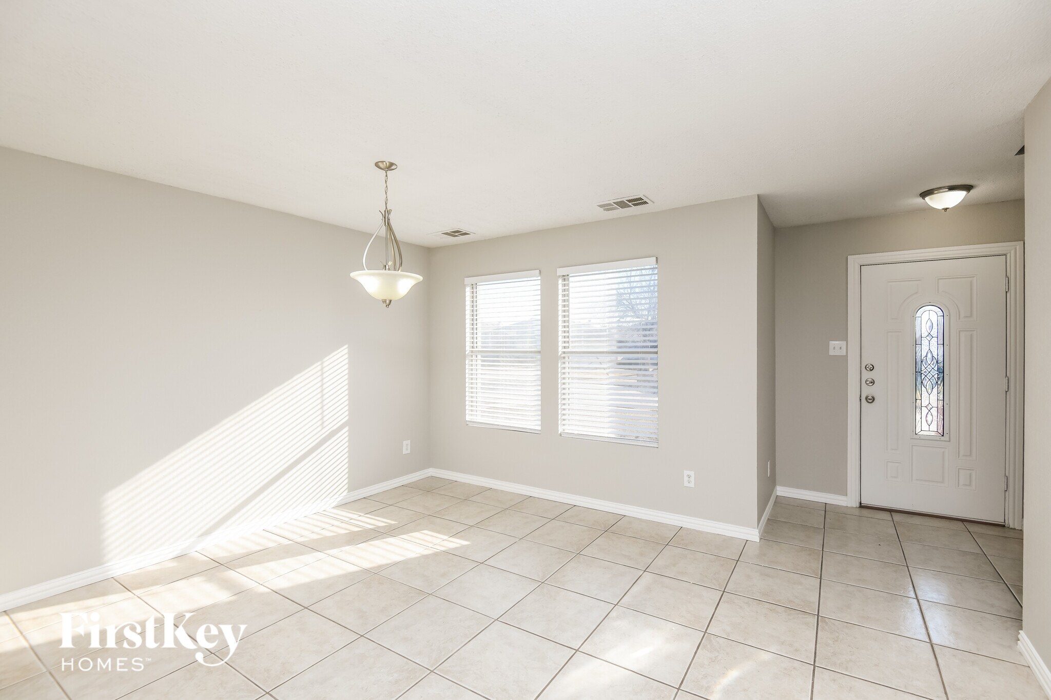 Building Photo - 5600 Ainsdale Dr