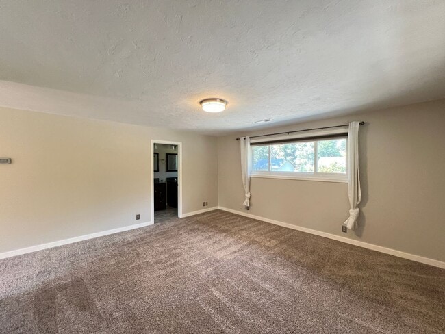 Building Photo - Elegant Four Bedroom Home