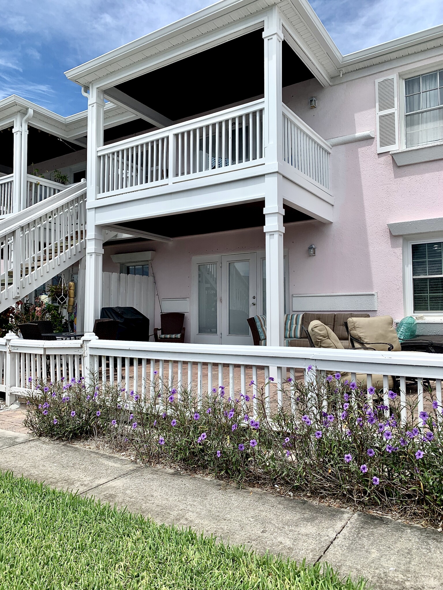 Building Photo - 4834 Beach Dr SE