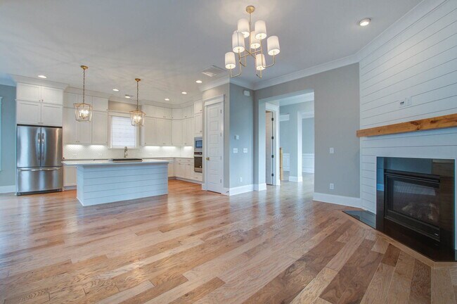 Building Photo - 1636 Juliana St