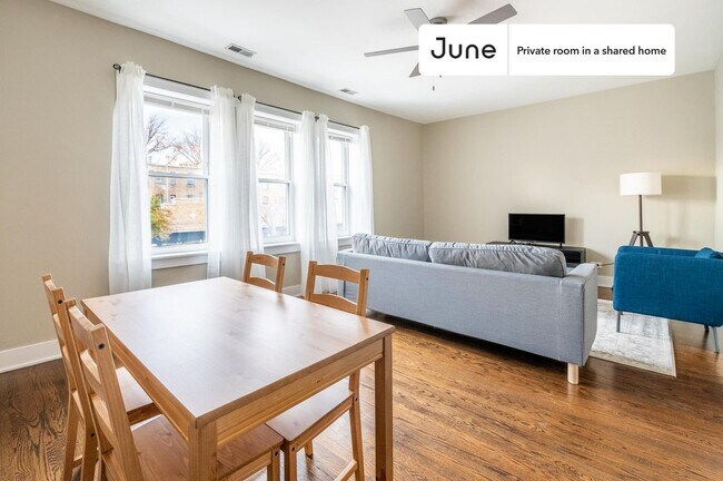 Building Photo - Room in Shared 3 bed/1 bath home
