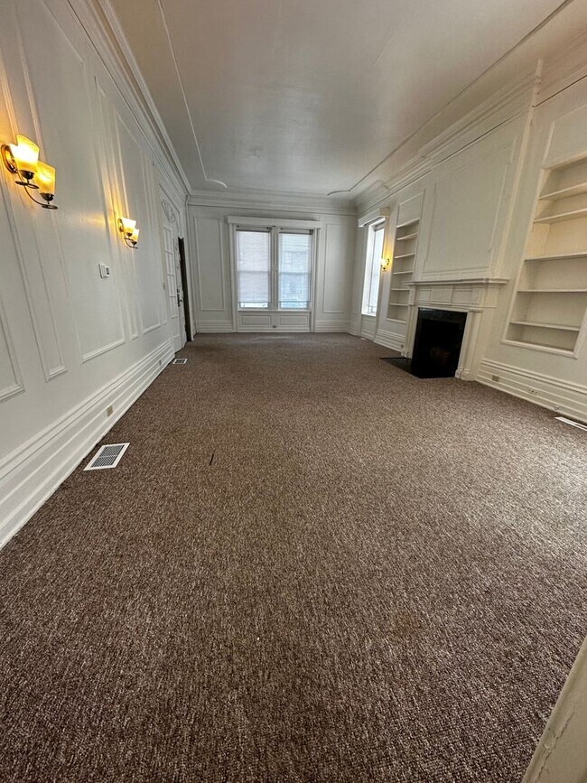 Princeton Apartments 238 W 6th St Erie PA 16507 Apartment Finder