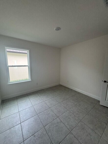 Building Photo - 4194 Sagefield Dr