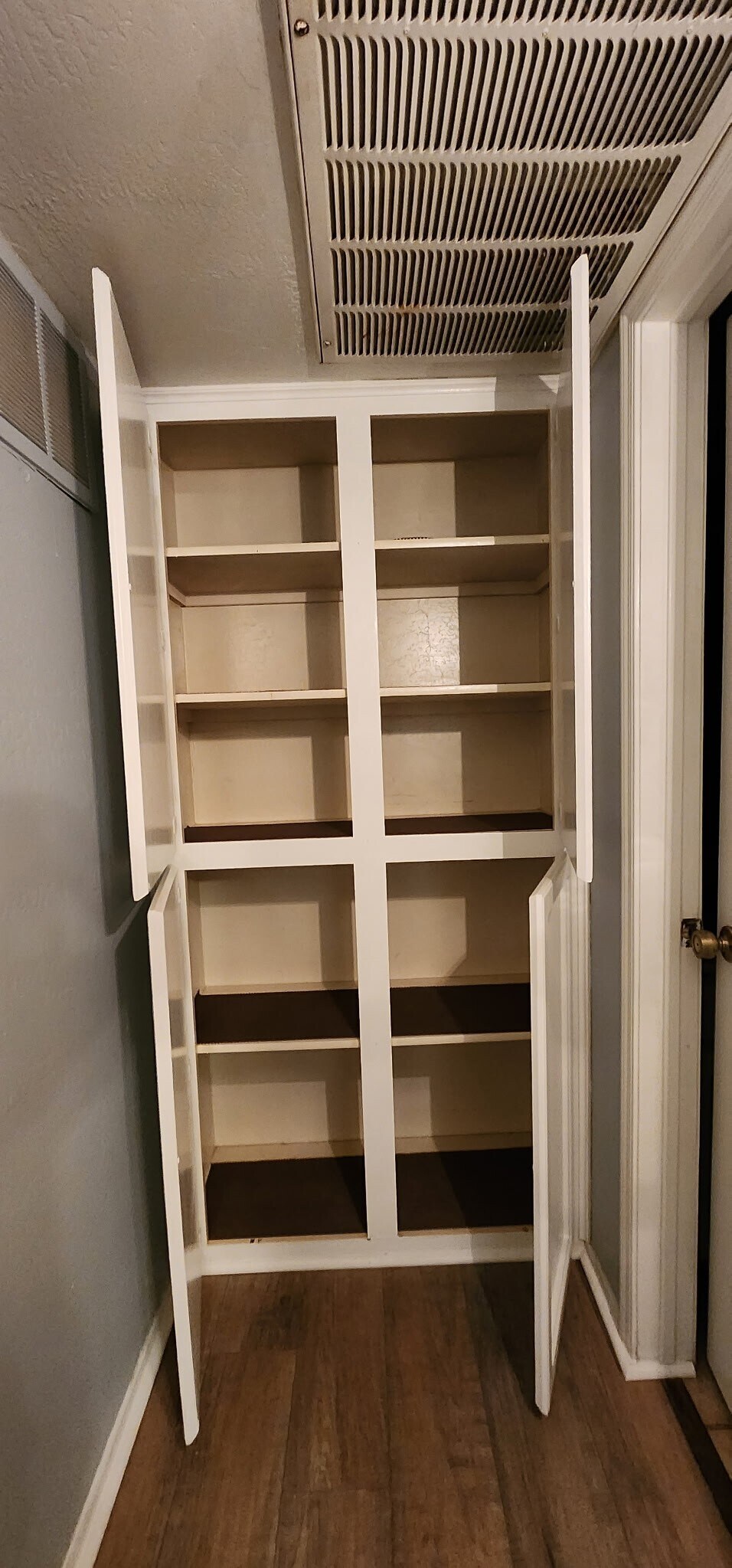 Building Photo - 3031 N Civic Center Plz