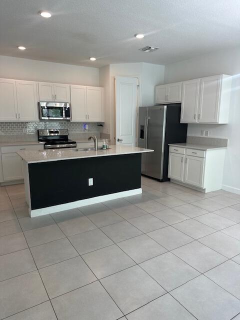 Building Photo - 4504 Hartwell Ln