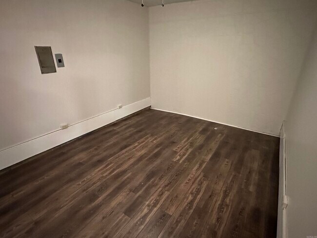 Building Photo - 1016 Watson Pl