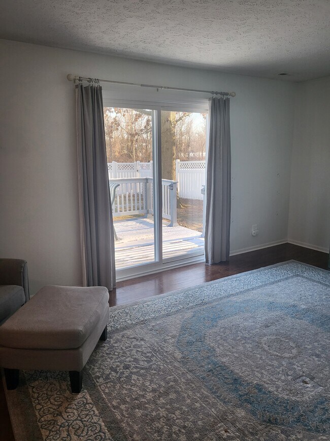 Building Photo - 104 Windsor Ct