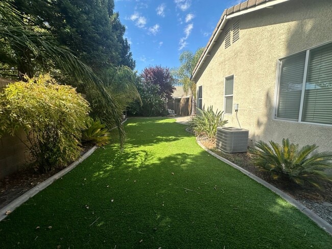 Building Photo - 1824 San Diego Cir