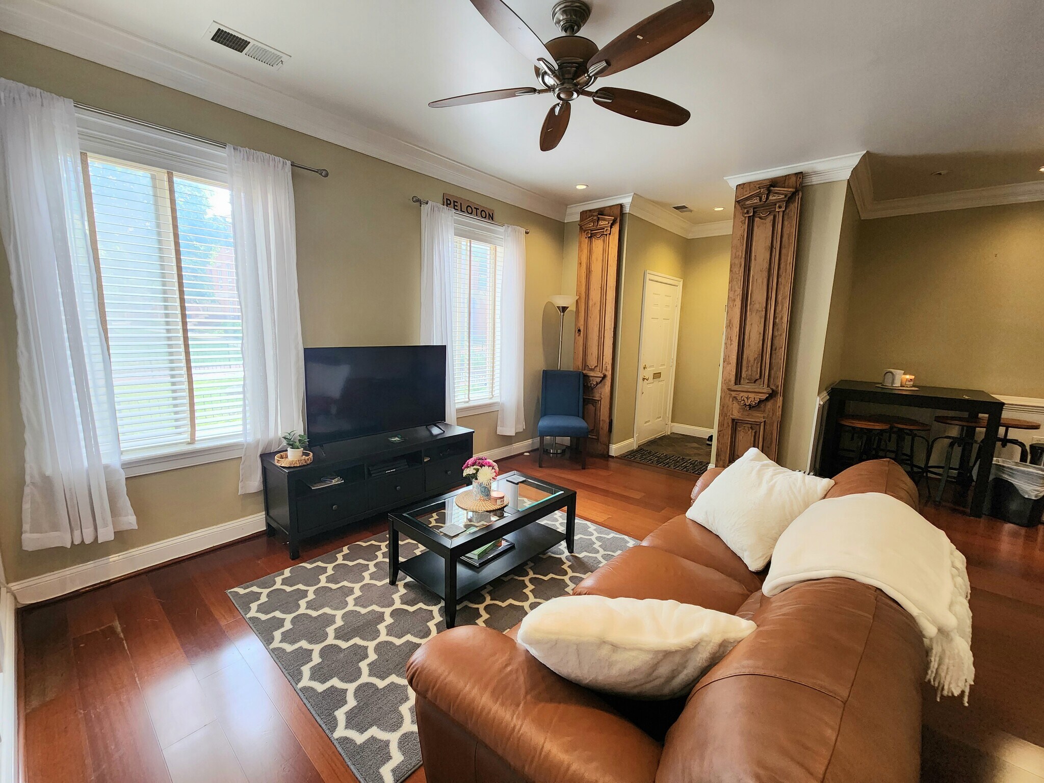 Building Photo - 8 Andrew Pl