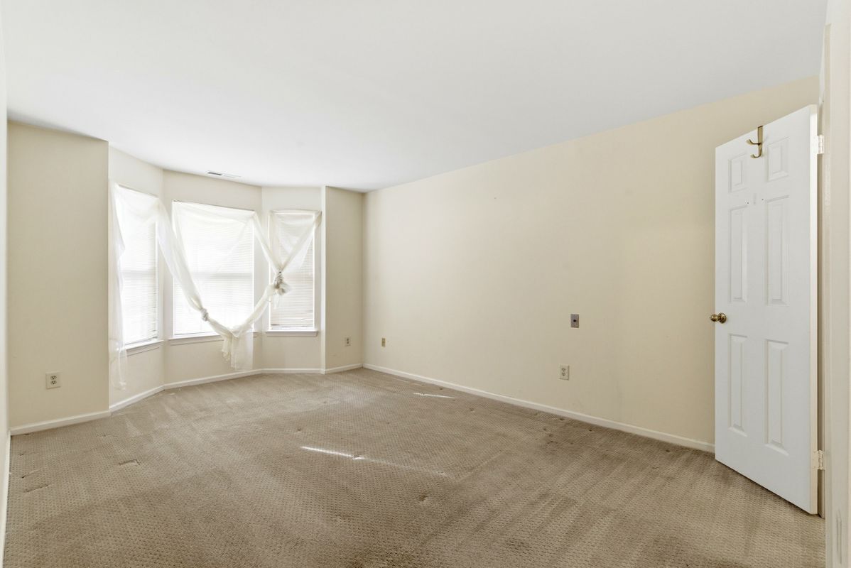 Building Photo - 3403 Waltham Ct