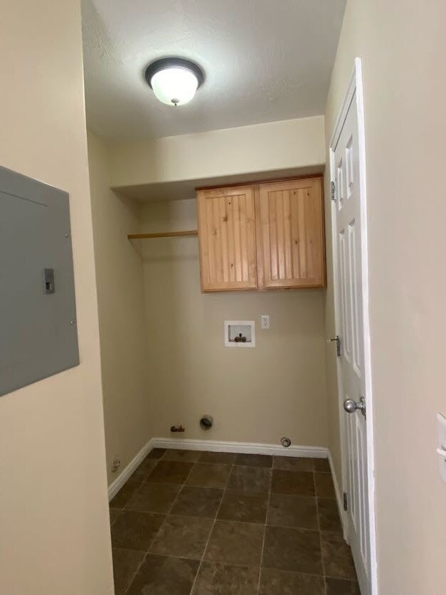 Building Photo - 1148 Northfield Rd