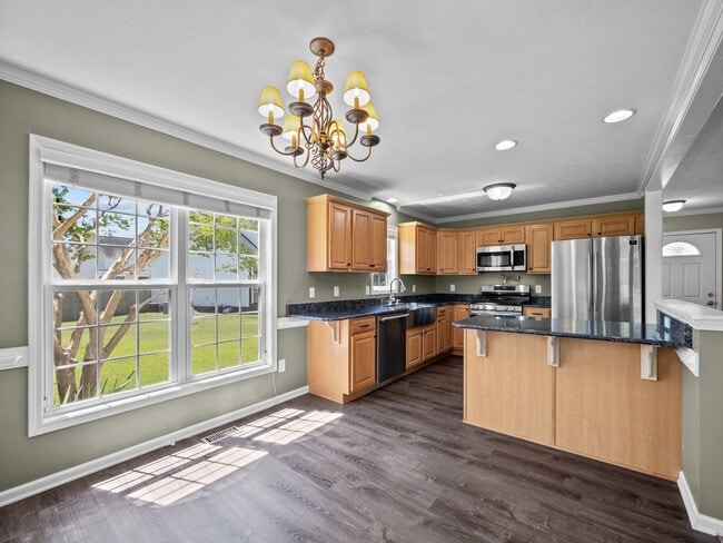 Building Photo - Welcome to Hyannis Court!