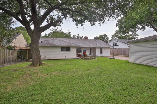 Building Photo - 5822 Cheena Dr